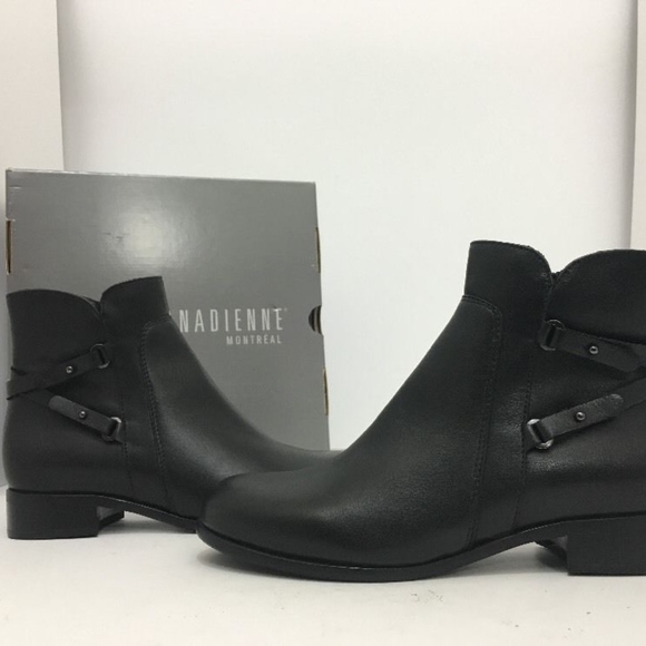 La Canadienne Waterproof Black Leather Ankle Boots - Picture 2 of 8